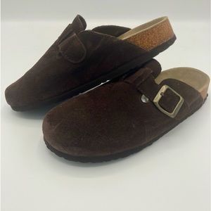 White Mountain Women’s Brown Bari Buckle Suede Clogs sz 7